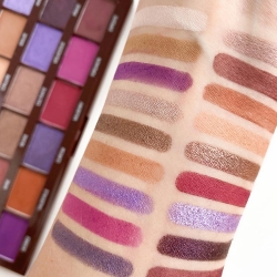 Тени Makeup Revolution Chocolate Violet